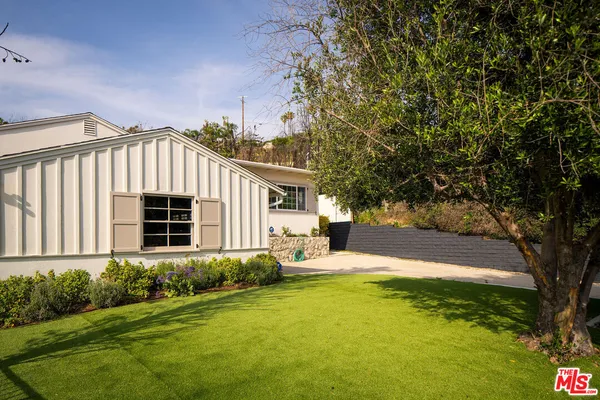 $2,999,999 | 14929 Whitfield Avenue, Pacific Palisades, CA 90272