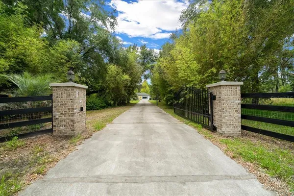 $747,000 | 203 Northwest Highway 441, Micanopy, FL 32667