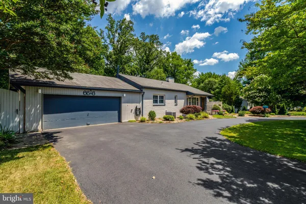 $739,000 | 6616 Braddock Road, Annandale, VA 22312