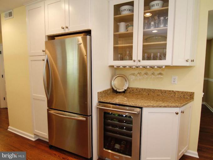 9210 Antelope Place Springfield, VA 22153 - Photo 7 of 19 Kitchen #2