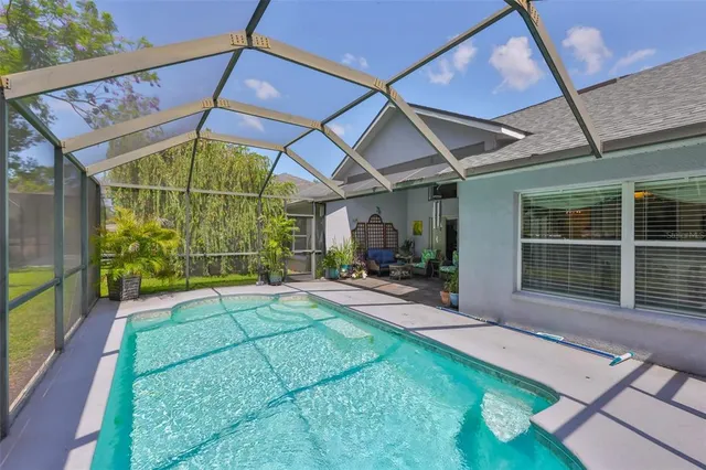 a view of a tennis court
