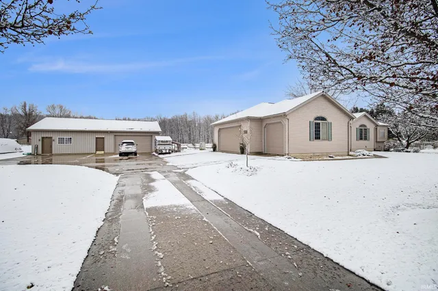 $775,000 | 69590 County Road 21, New Paris, IN 46553