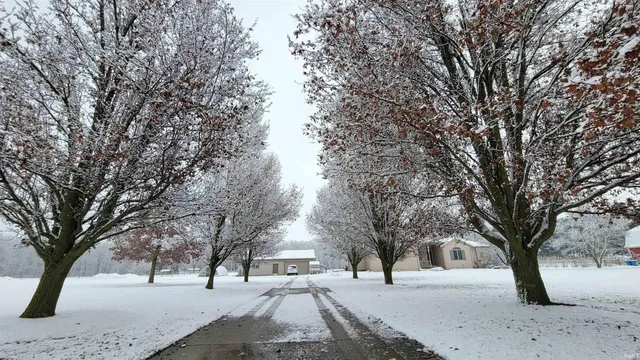 $775,000 | 69590 County Road 21, New Paris, IN 46553