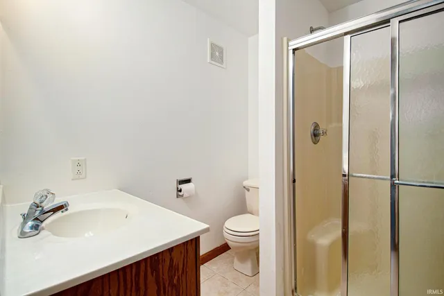 $775,000 | 69590 County Road 21, New Paris, IN 46553