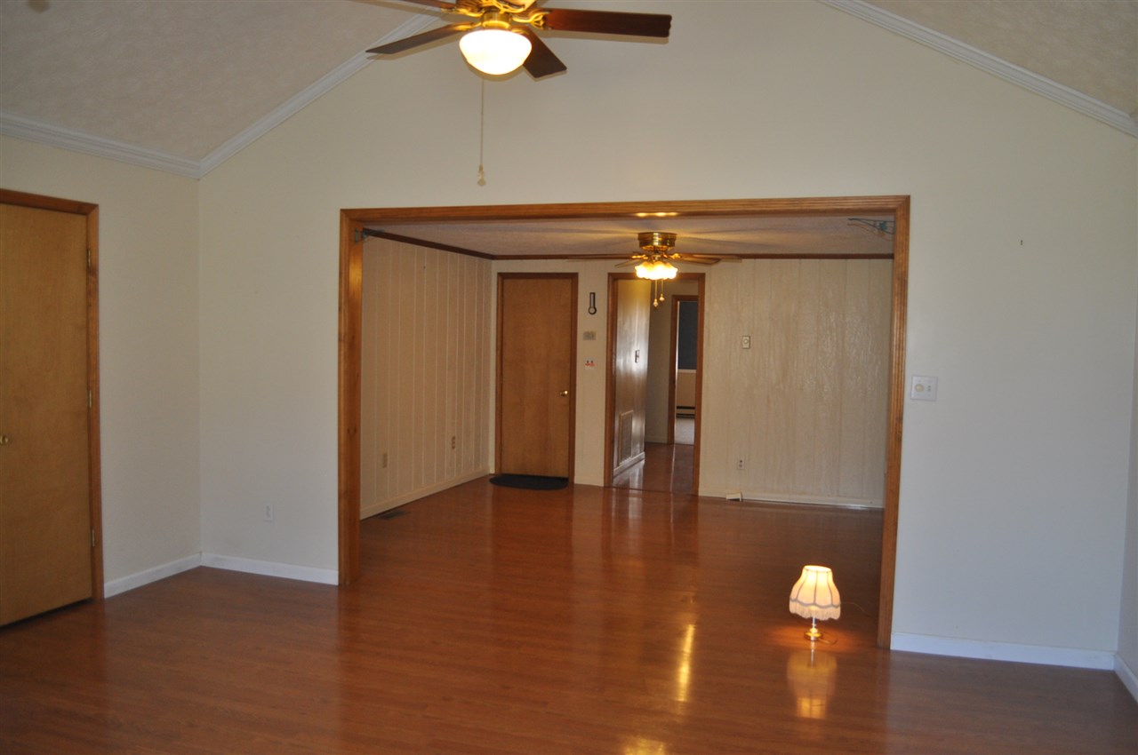 6335 Boyd Road Cannelton, IN 47520 - Photo 4 of 29