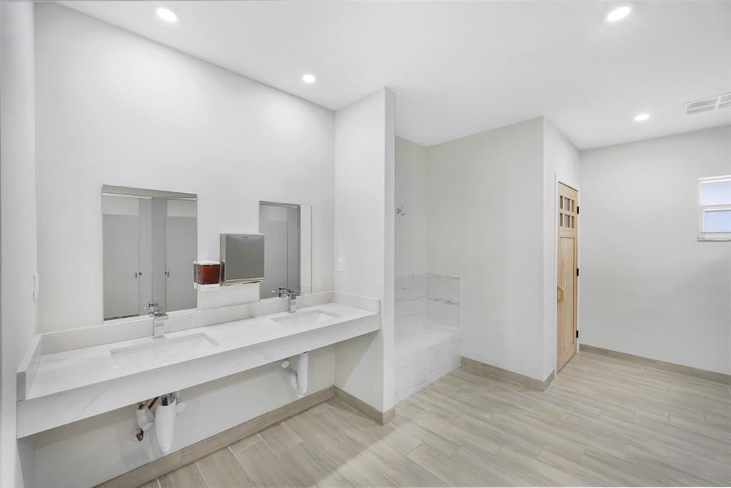 905 Cypress Terrace, Unit 202 Pompano Beach, FL 33069 - Photo 31 of 34