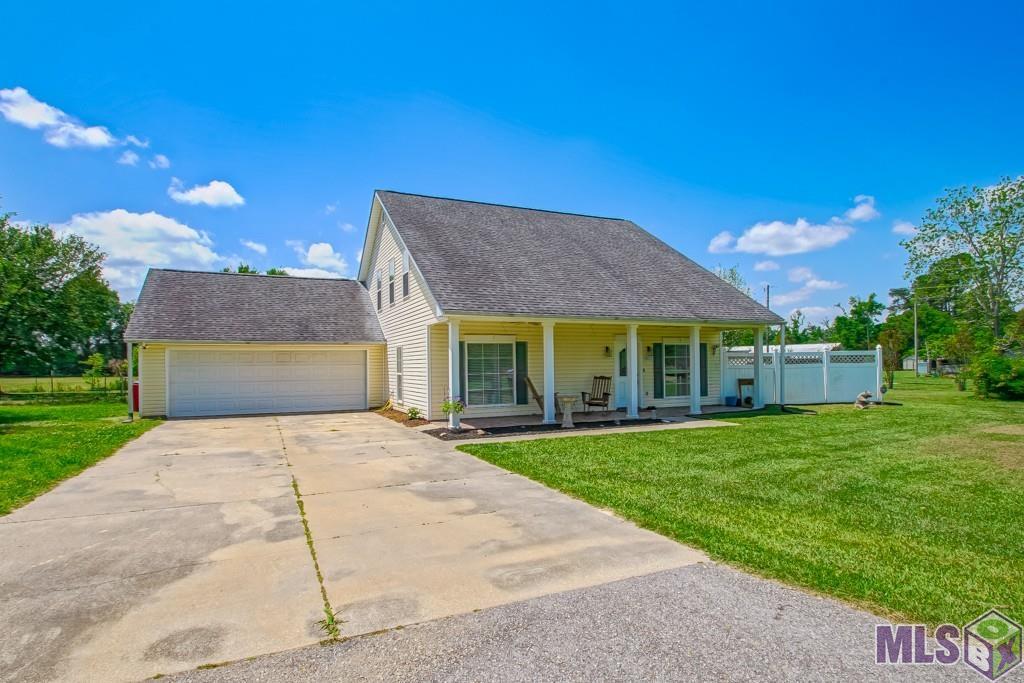 36313 Ruby Moore Road Denham Springs, LA 70706 - Photo 2 of 40 Gallery Image 2