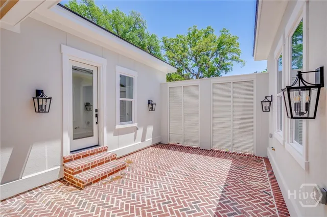 $1,399,999 | 2 Top Gallant Circle, Savannah, GA 31411