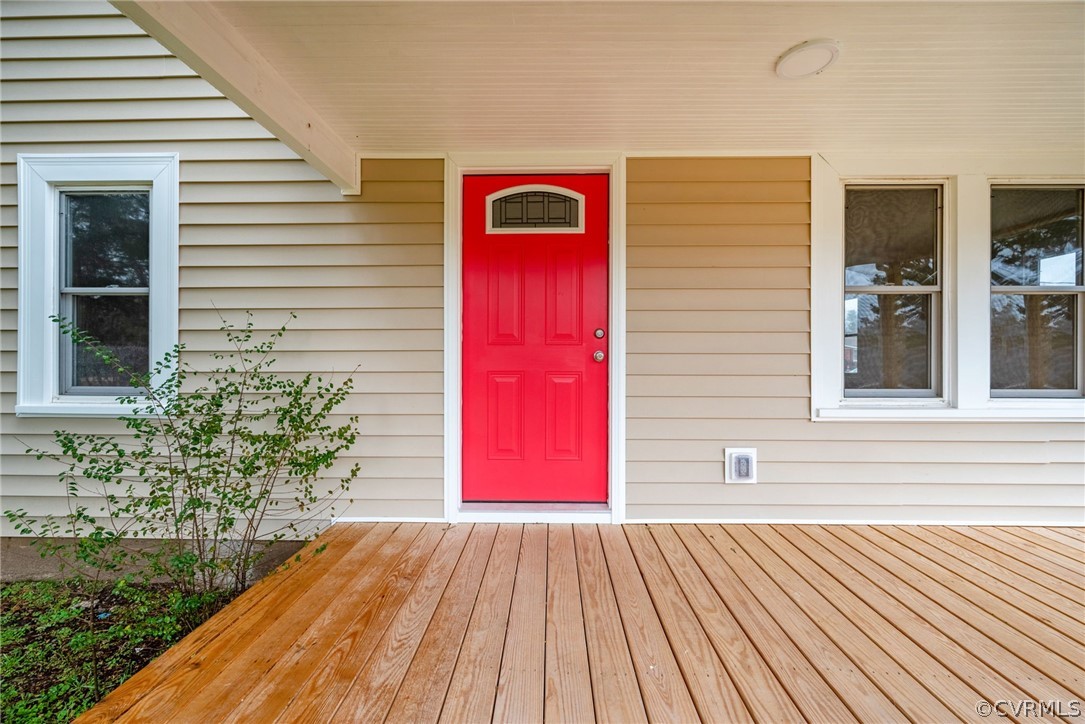916 Nutbush Road Victoria, VA 23974 - Photo 6 of 25 a view of a house with wooden deck