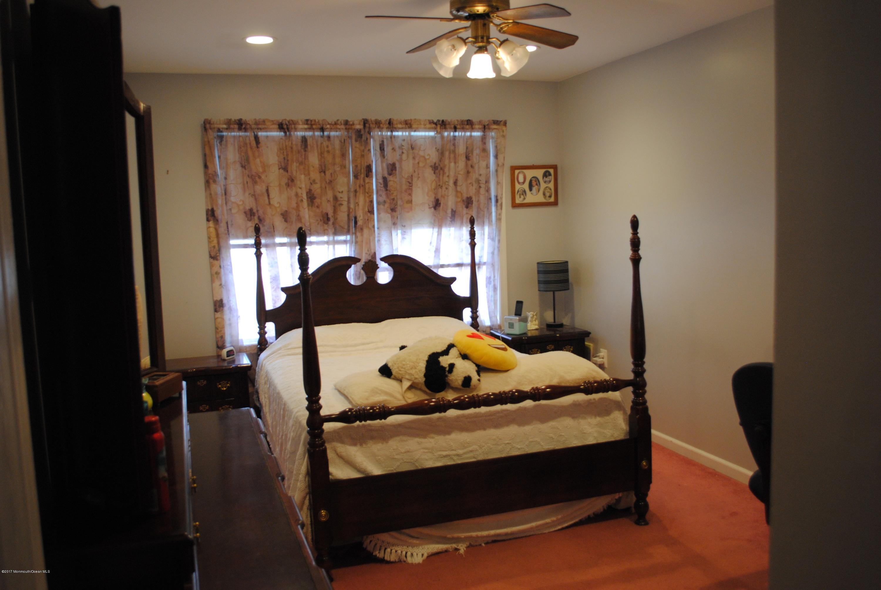 44 West George Street Freehold, NJ 07728 - Photo 21 of 43 DSC_0234