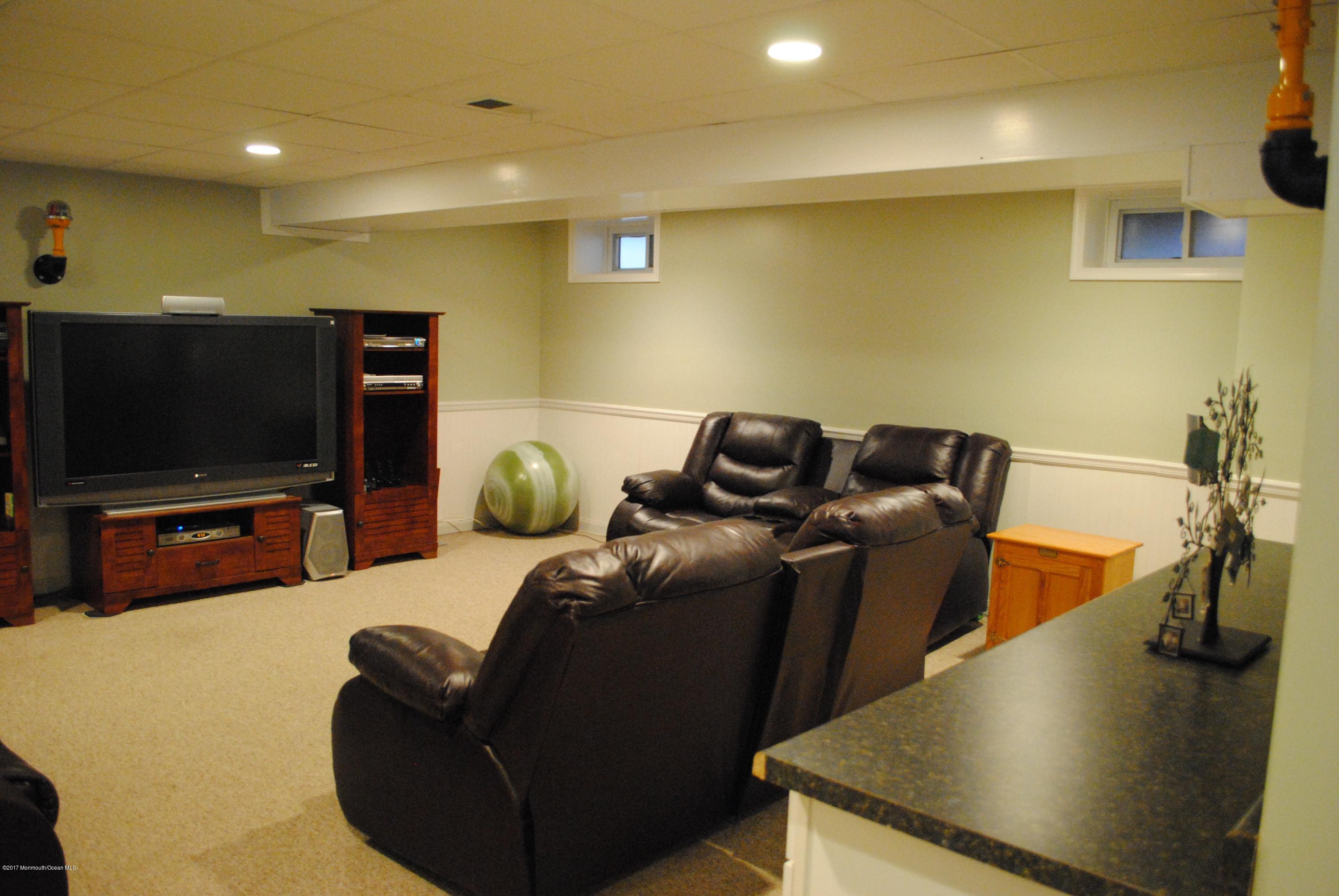 44 West George Street Freehold, NJ 07728 - Photo 28 of 43 DSC_0255