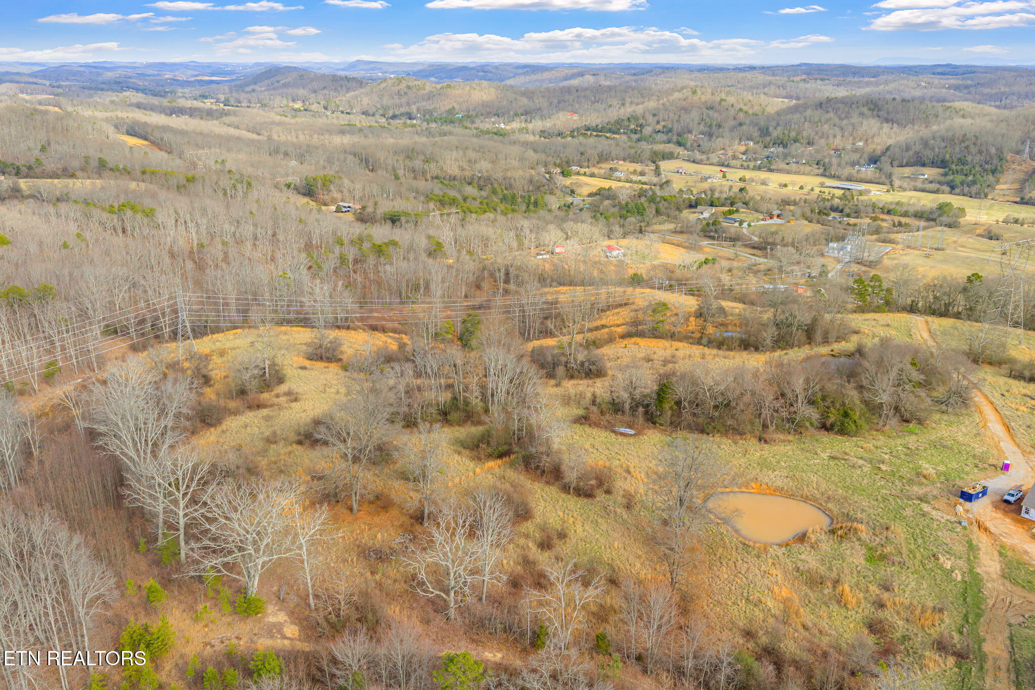 662 Buck Creek Road Kingston, TN 37763 - Photo 7 of 16 11-web-or-mls-662 Buck Creek Road-11