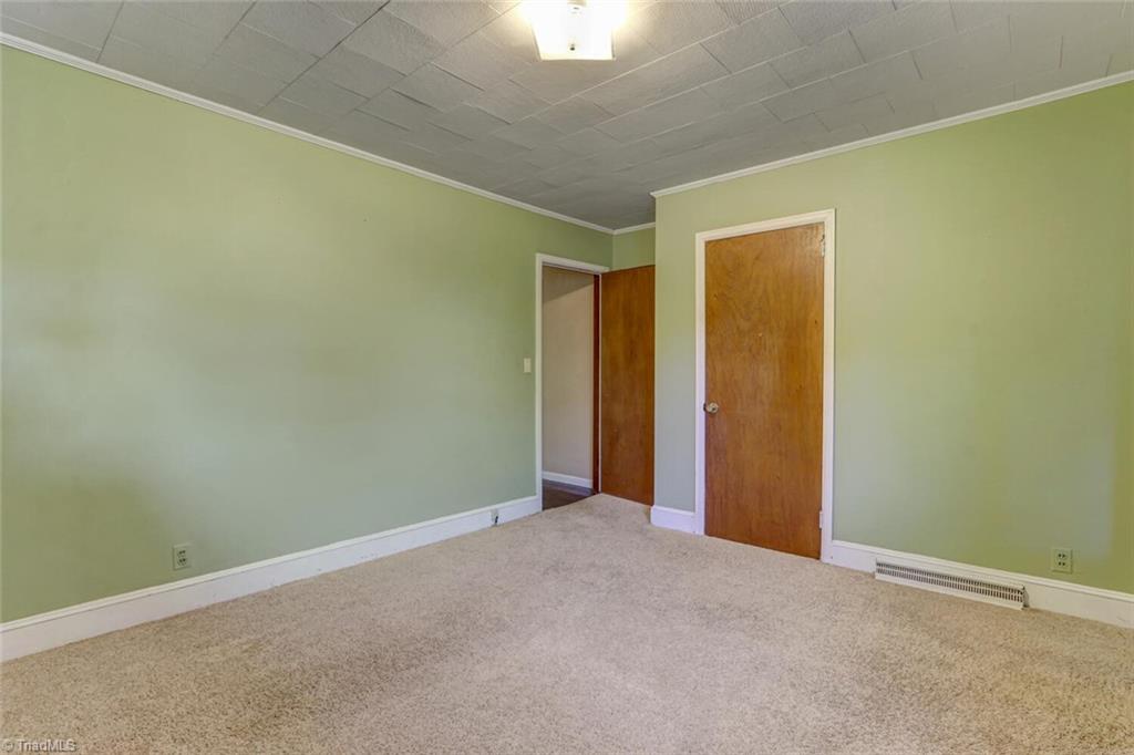 986 Grooms Road Reidsville, NC 27320 - Photo 8 of 22 Gallery Image 8