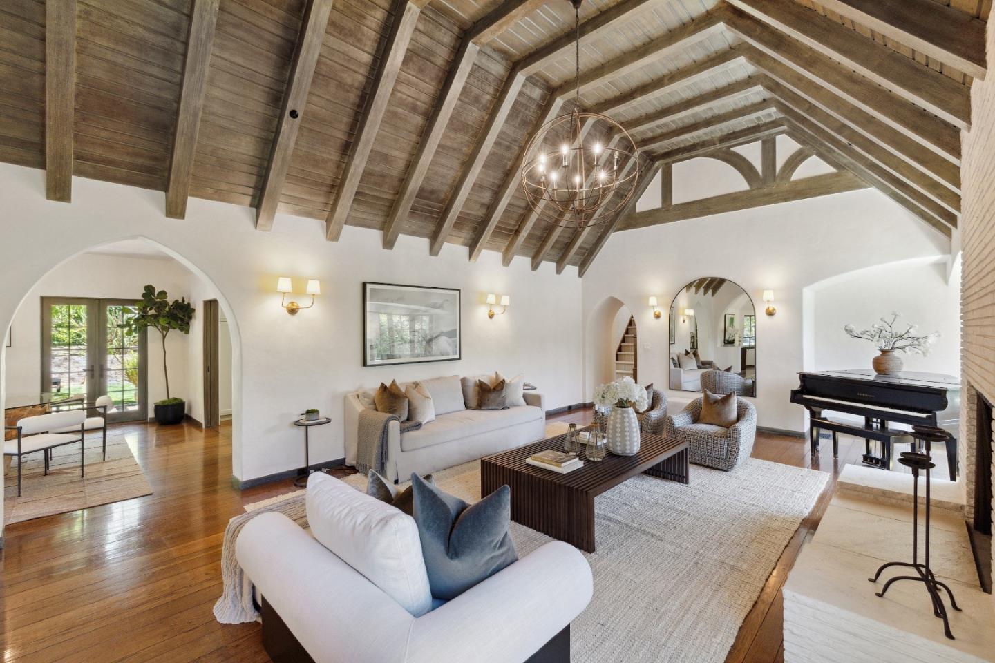 540 Chelmsford Road Hillsborough, CA 94010 - Photo 12 of 49