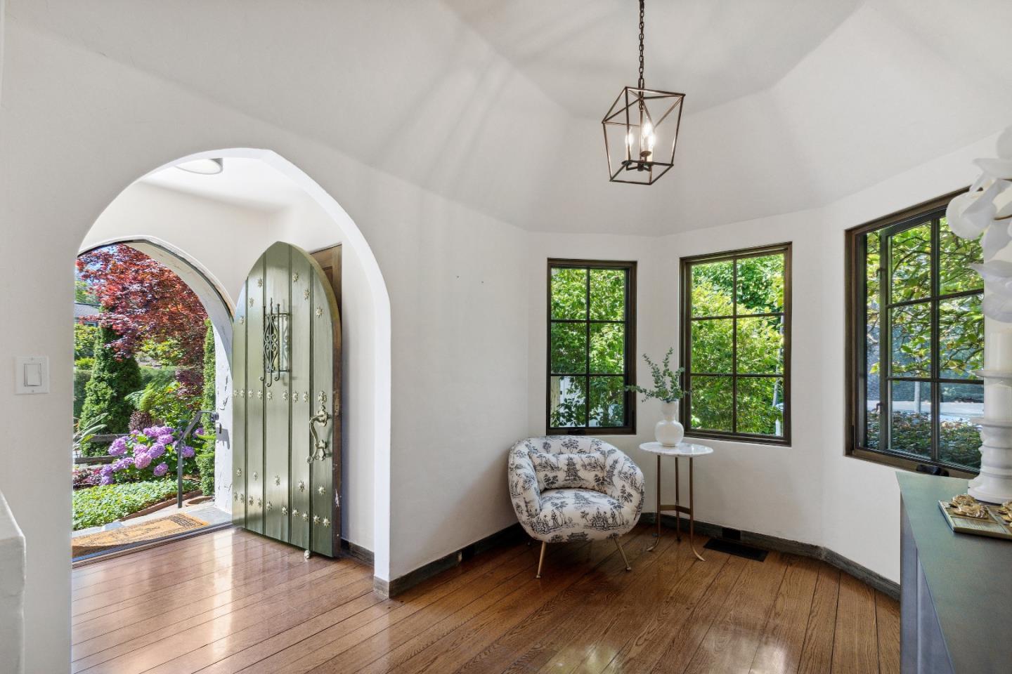 540 Chelmsford Road Hillsborough, CA 94010 - Photo 5 of 49 a room with window and wooden floor