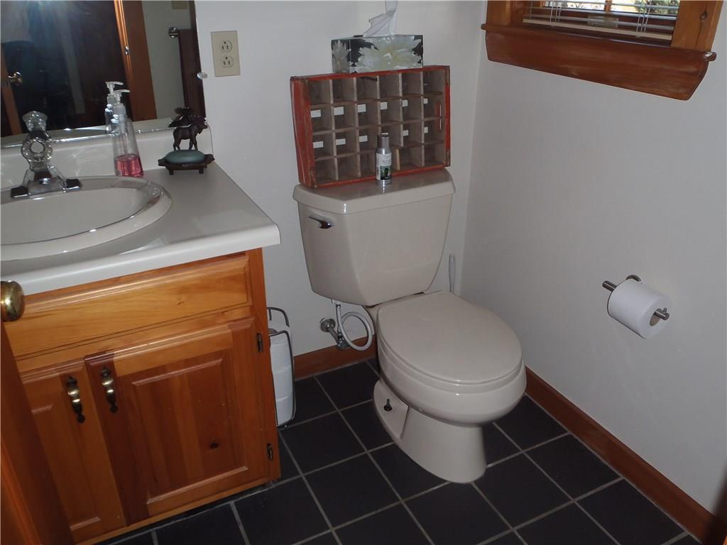 23 Winsor Green Road, Unit 23 Naples, ME 04055 - Photo 14 of 34 Photo