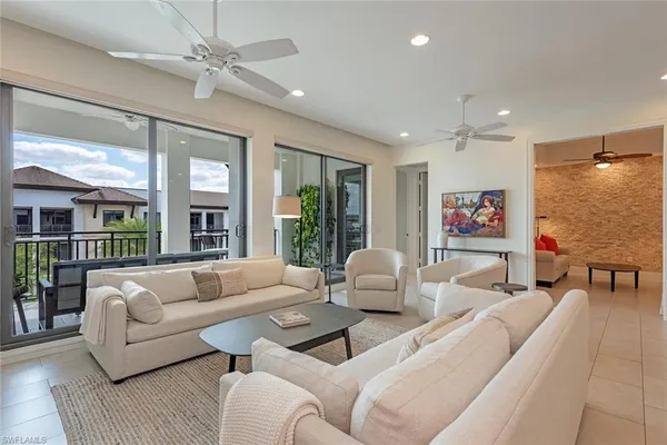 $14,500 | 1030 3rd Avenue South, Unit 504, Naples, FL 34102
