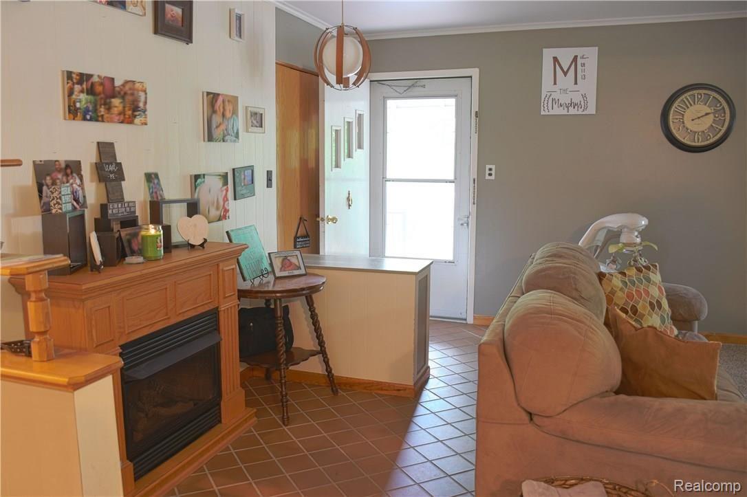 8185 Lakeshore Road Fort Gratiot, MI 48059 - Photo 6 of 19 FRONTDOOR.jpg