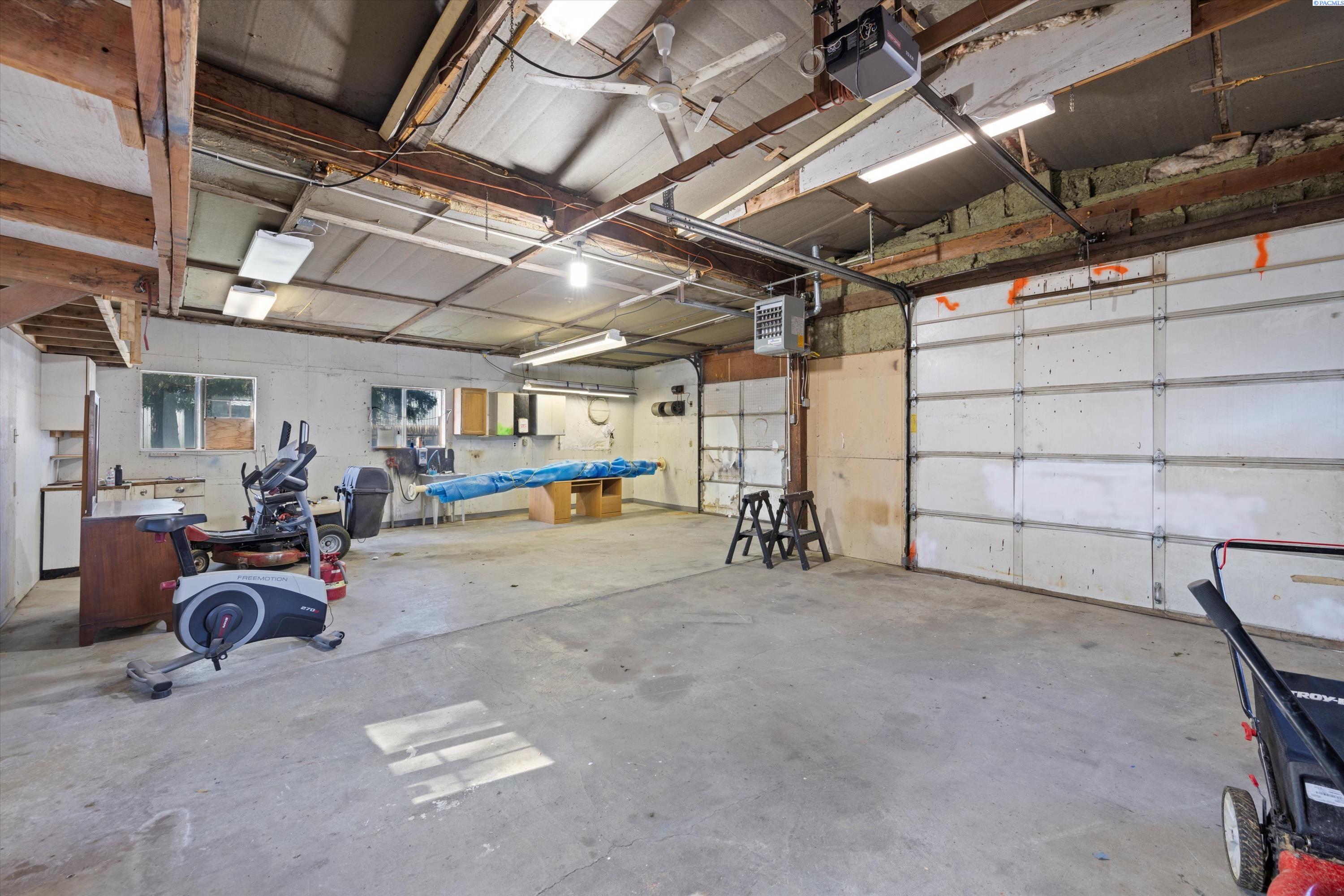 207805 East Finley Road Kennewick, WA 99337 - Photo 32 of 46 Gallery Image 32