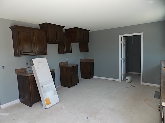 1372 Holland Road Lafayette, TN 37083 - Photo 9 of 18 Gallery Image 9