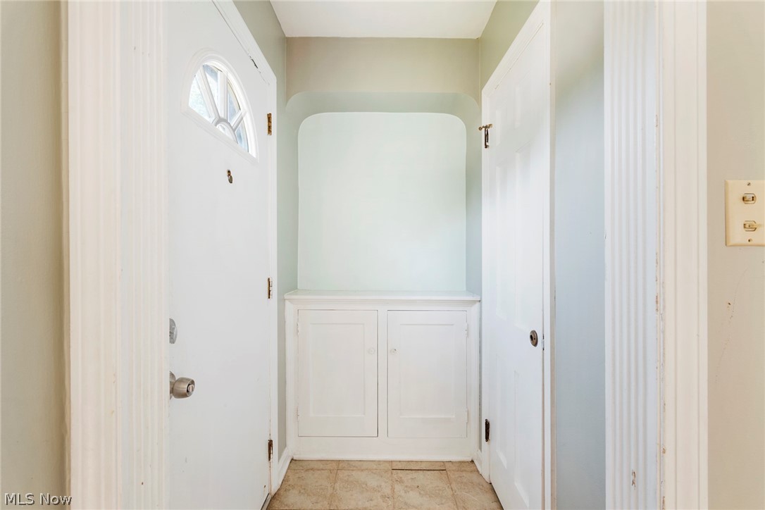 3697 Silsby Road Cleveland, OH 44118 - Photo 2 of 19 Gallery Image 2