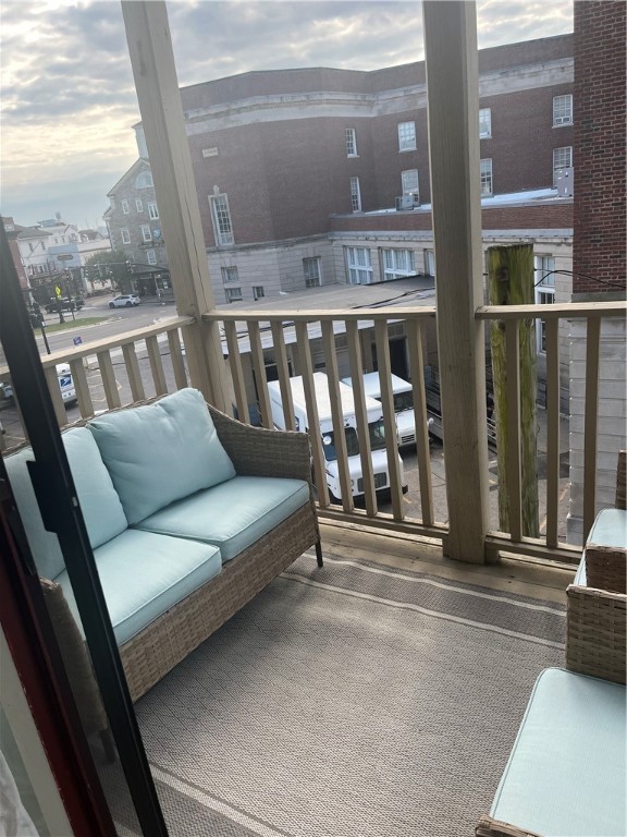 31 Franklin Street, Unit 2 Newport, RI 02840 - Photo 20 of 23