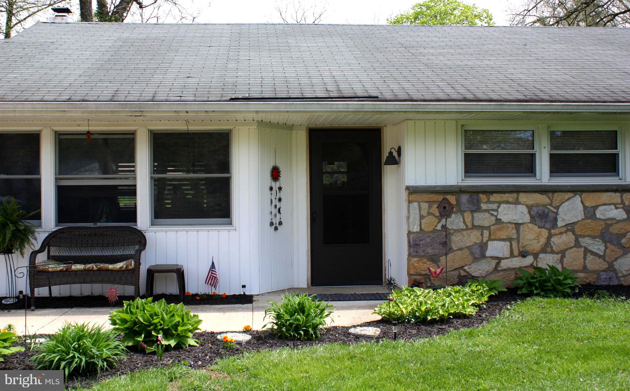 203 Locust Lane Exton, PA 19341 - Photo 2 of 33 Gallery Image 2