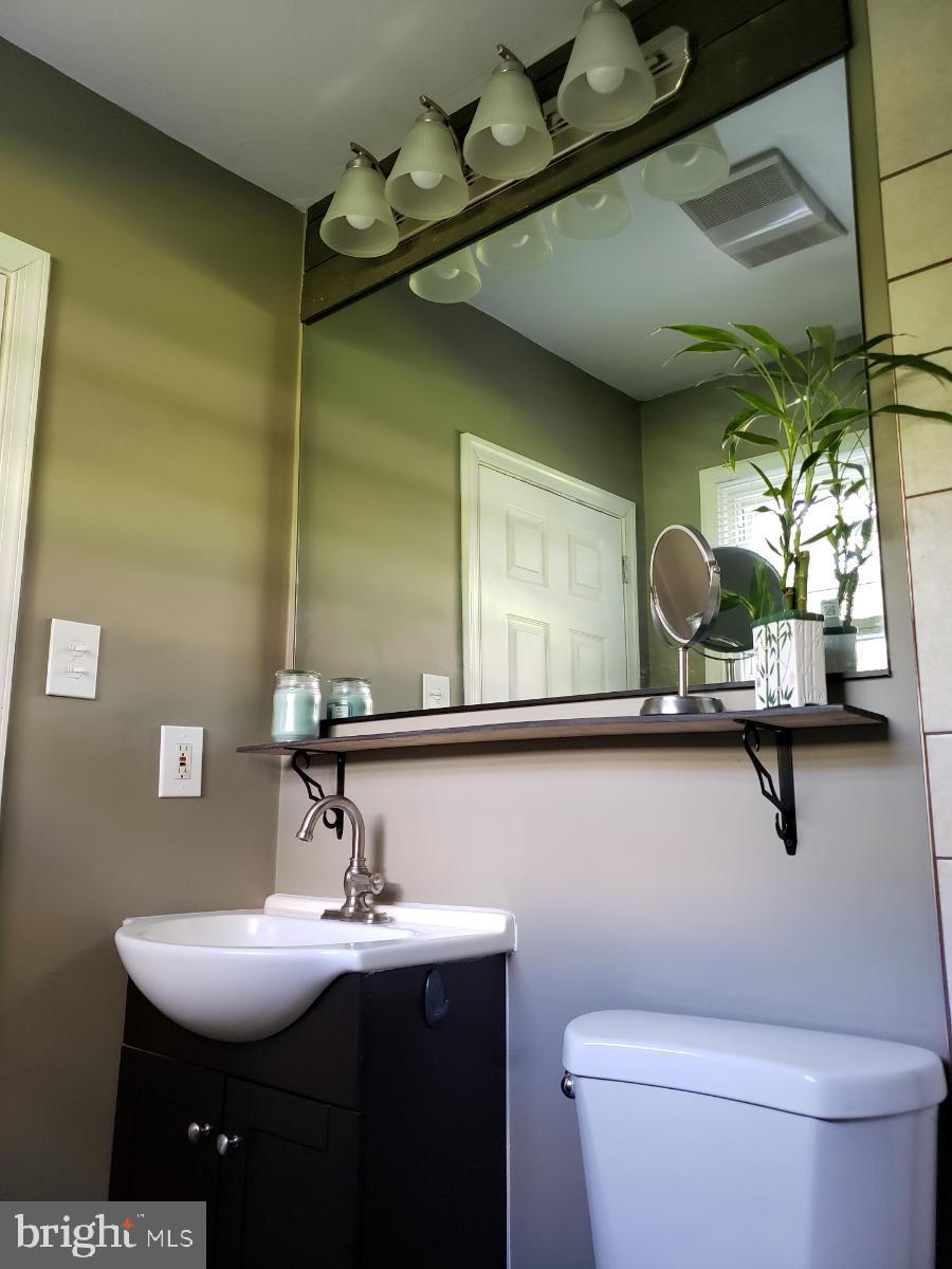 203 Locust Lane Exton, PA 19341 - Photo 20 of 33 Gallery Image 20