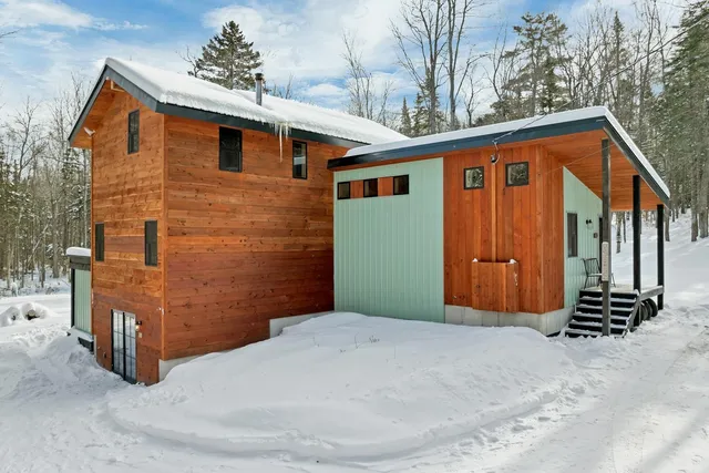 $590,000 | 682 Philbrick Hill Road, Springfield, NH 03284