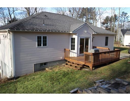 212 Brookfield Road Fiskdale, MA 01518 - Photo 4 of 19 a view of a house with backyard and porch