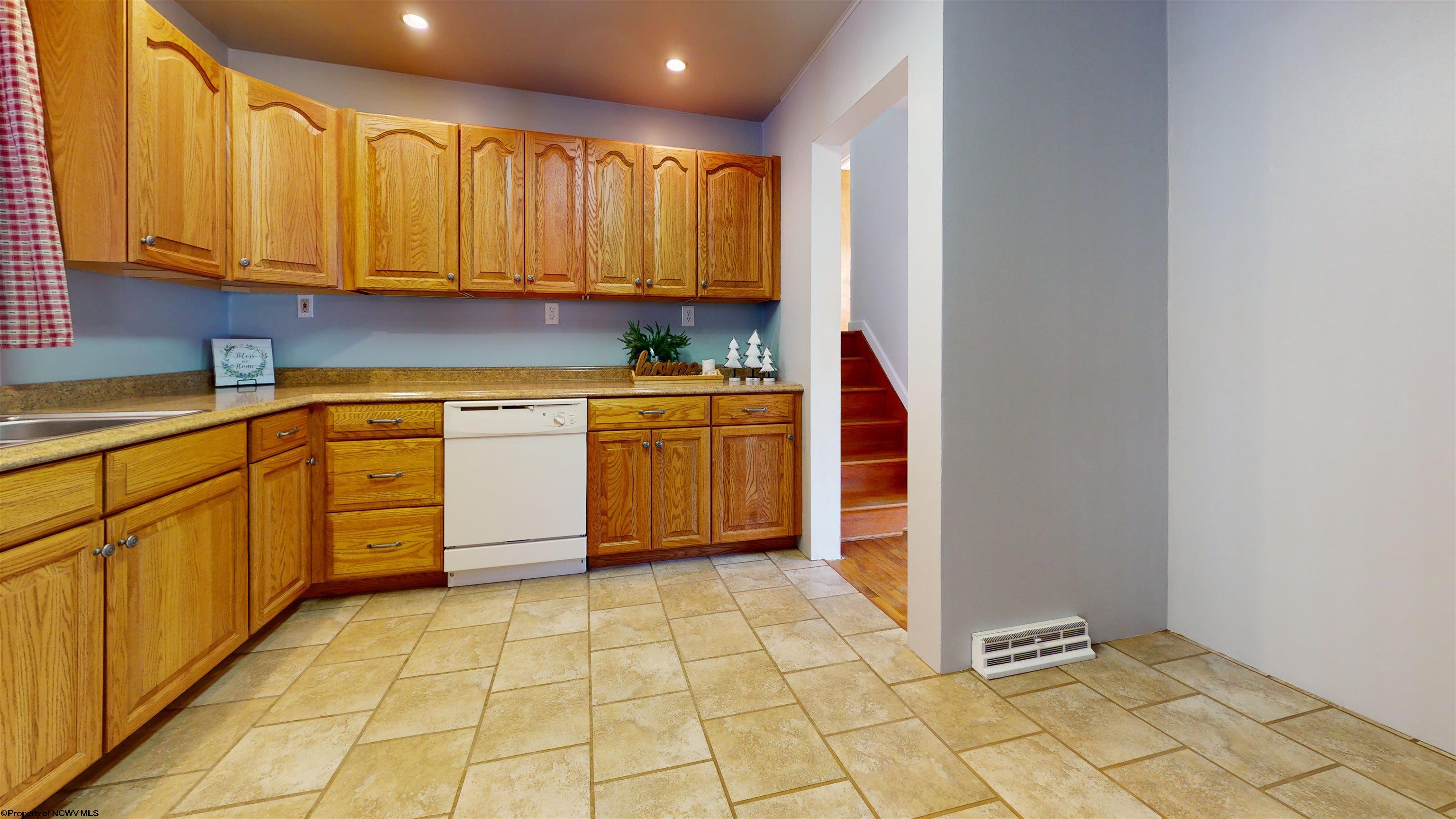 874 Robinson Run Road Rivesville, WV 26588 - Photo 10 of 33 Gallery Image 10