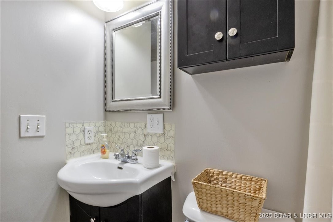 22511 Highway Cc Warsaw Mo 65355 Warsaw, MO 65355 - Photo 23 of 40