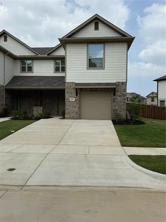 $2,200 | 411 Saddle Lane, Denton, TX 76209