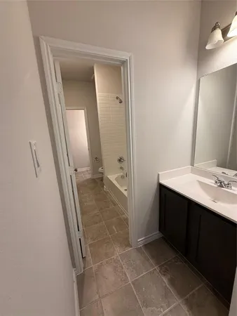 $2,200 | 411 Saddle Lane, Denton, TX 76209