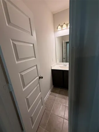 $2,200 | 411 Saddle Lane, Denton, TX 76209