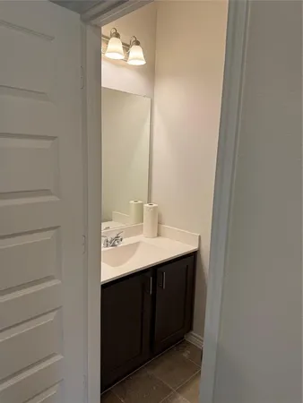 $2,200 | 411 Saddle Lane, Denton, TX 76209