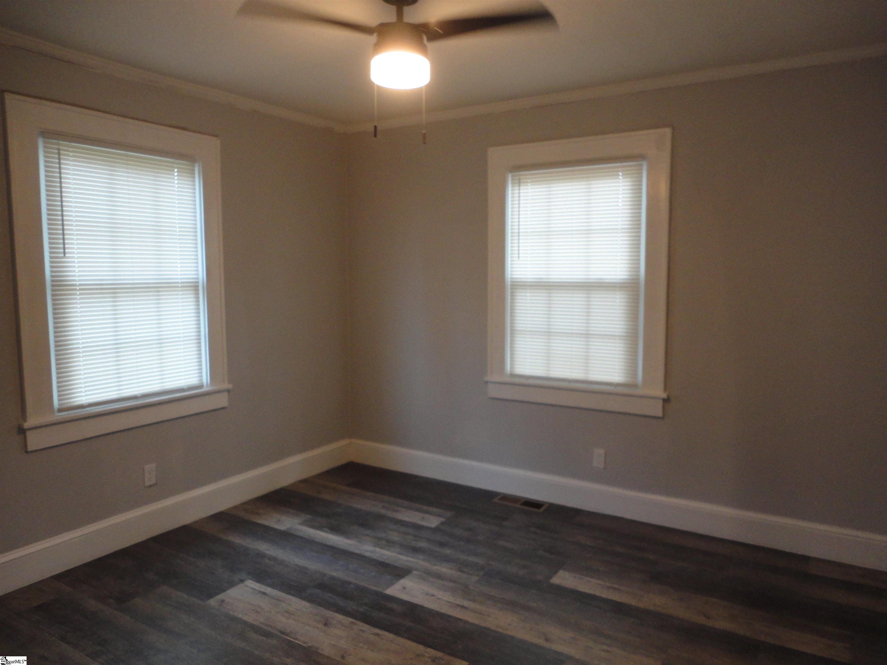 206 Sumter Street Anderson, SC 29621 - Photo 8 of 12