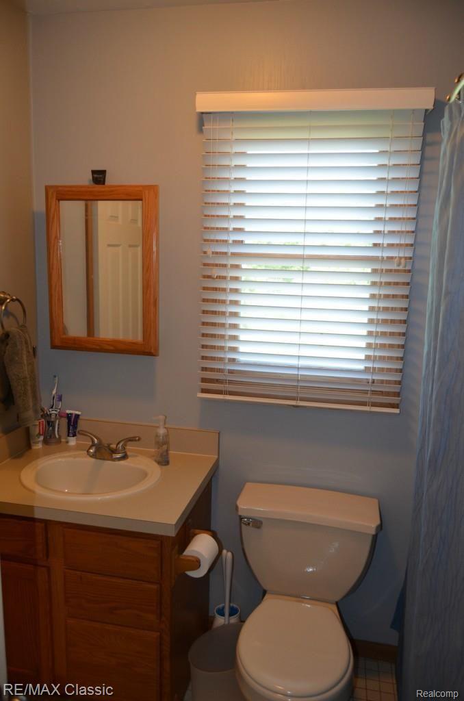 2676 Longview Avenue Rochester, MI 48307 - Photo 6 of 11 10.jpg