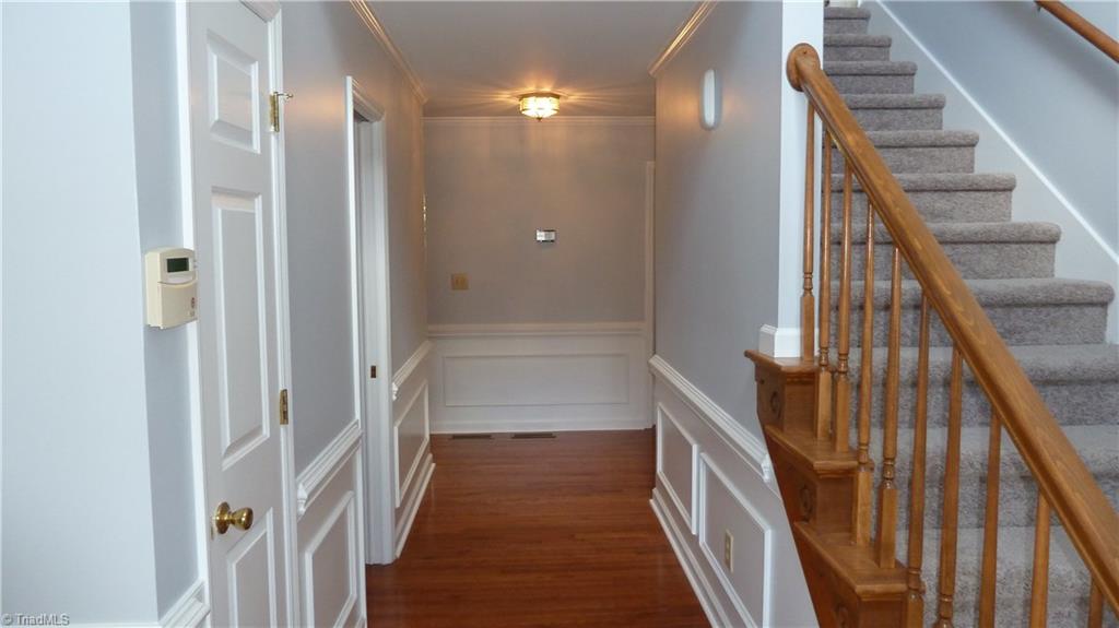 5054 Cobblestone Road Winston-Salem, NC 27106 - Photo 3 of 30 Entry