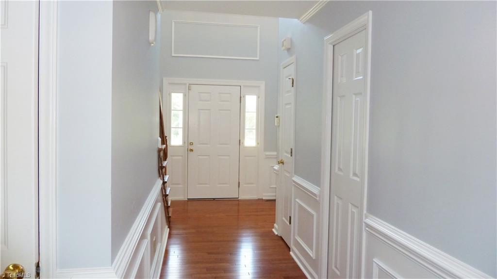 5054 Cobblestone Road Winston-Salem, NC 27106 - Photo 4 of 30 Entry