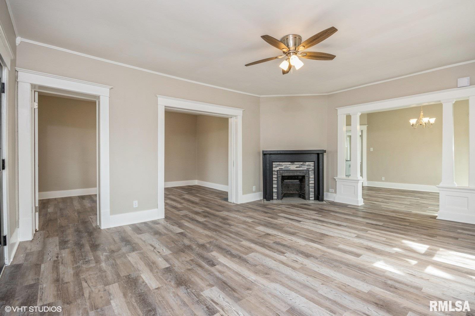 418 4th Street Illiopolis, IL 62539 - Photo 3 of 15