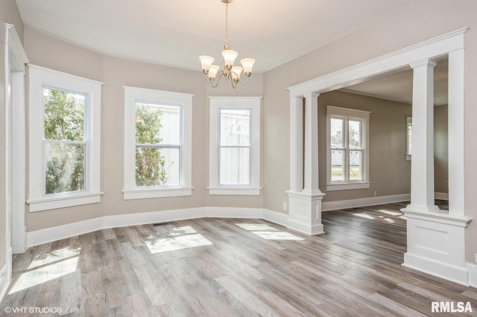 418 4th Street Illiopolis, IL 62539 - Photo 4 of 15