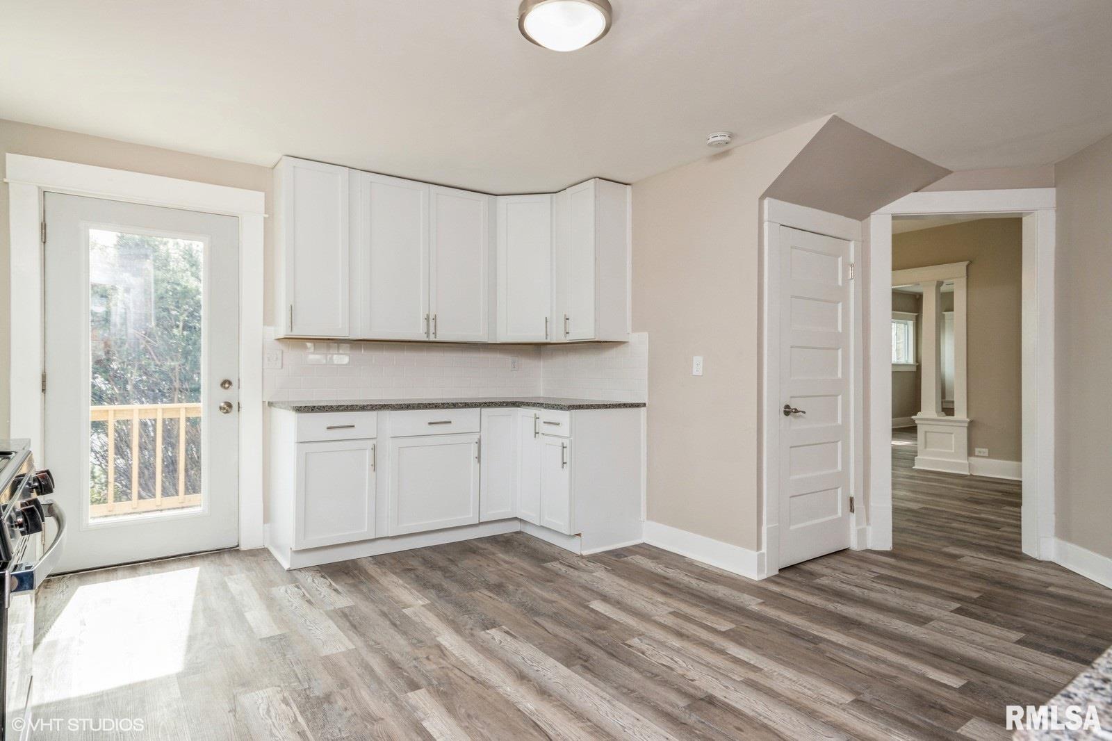 418 4th Street Illiopolis, IL 62539 - Photo 6 of 15