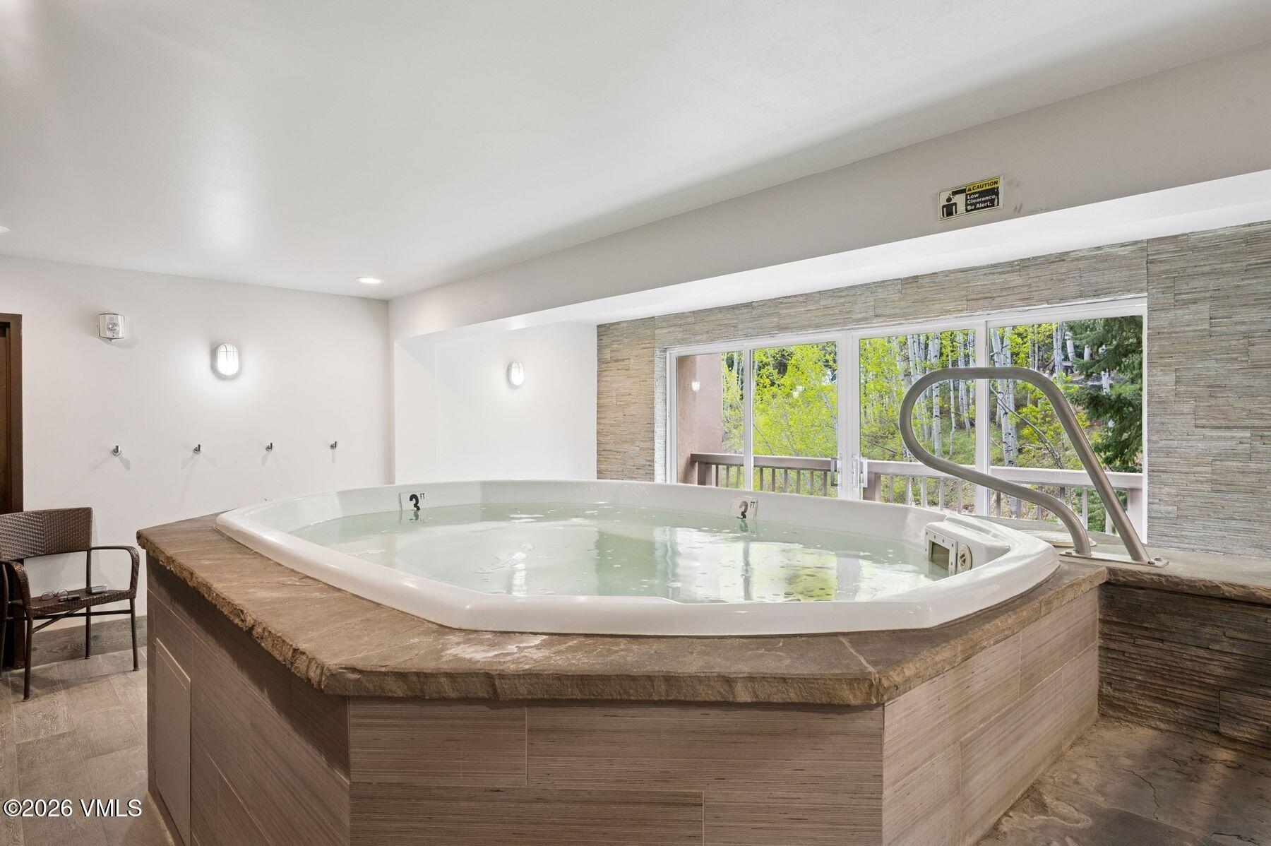 1650 Fall Ridge Road, Unit 312 Vail, CO 81657 - Photo 19 of 23 Jacuzzi