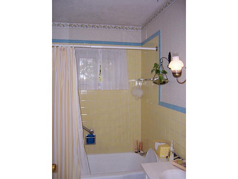 1825 Water Indiana, PA 15701 - Photo 6 of 11 Full Bath.