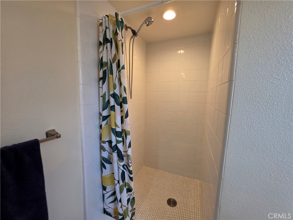 11541 Donovan Road Rossmoor, CA 90720 - Photo 36 of 51 Primary #2 en-suite bathroom - walk in shower