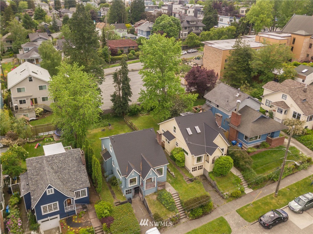 329 North 76th Street Seattle, WA 98103 - Photo 35 of 38