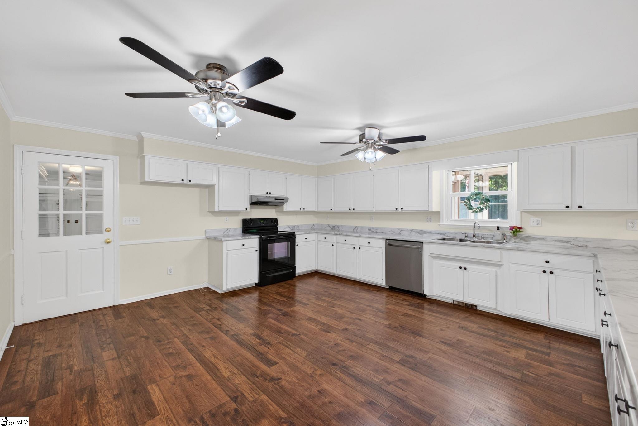 618 South 234 Woodruff, SC 29388 - Photo 12 of 49