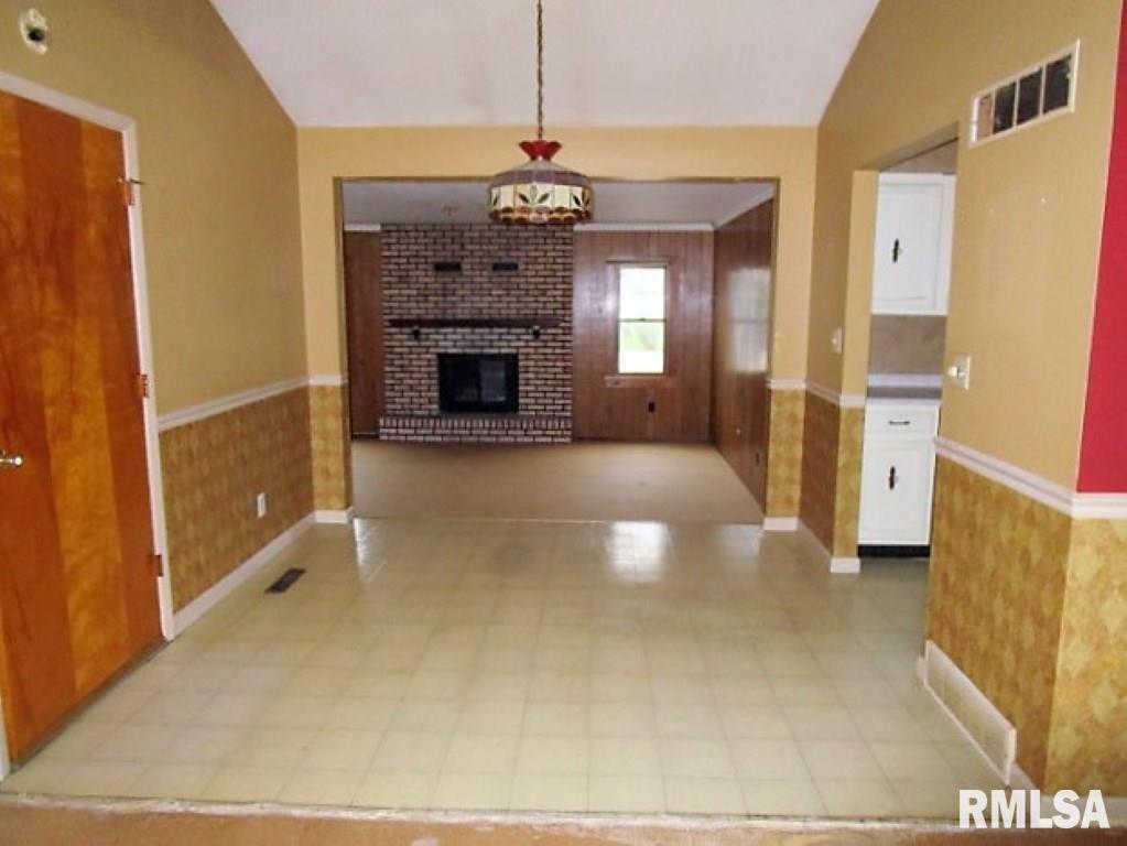 304 West Michigan Avenue Metamora, IL 61548 - Photo 7 of 18