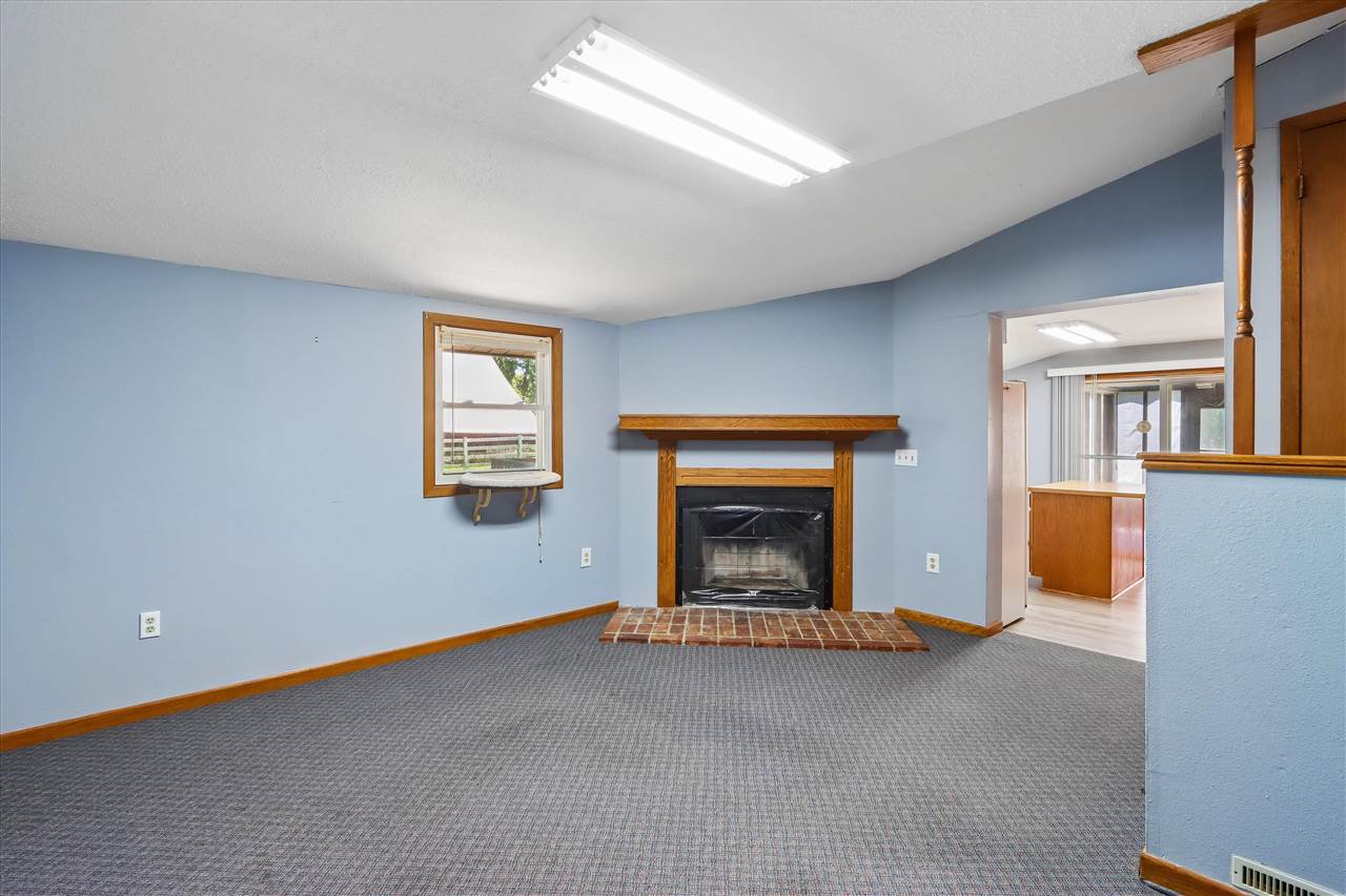 71 Ella Street Riverside, IA 52327 - Photo 7 of 31 Gallery Image 7